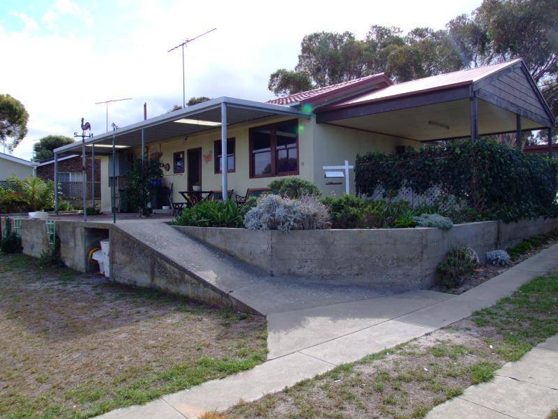 23 LOVERING STREET, Kingscote SA 5223