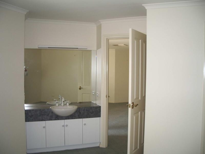 18 Brooks Drive, Mildura VIC 3500