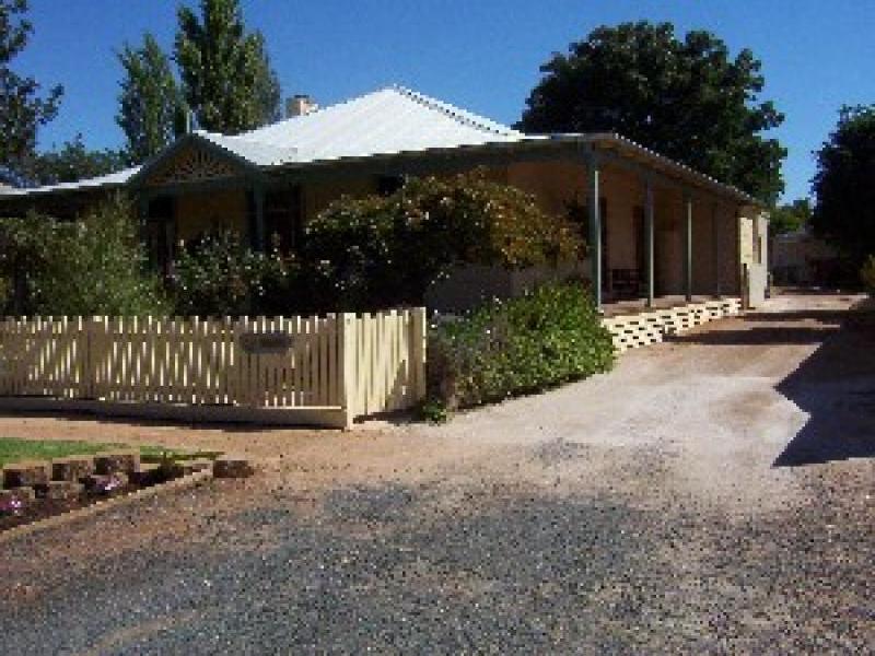 41 COMMERCIAL STREET, Merbein VIC 3505