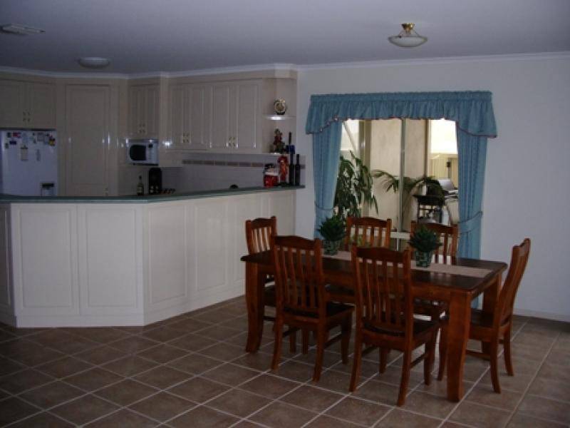 10 SHAKIRA COURT, Mildura VIC 3500