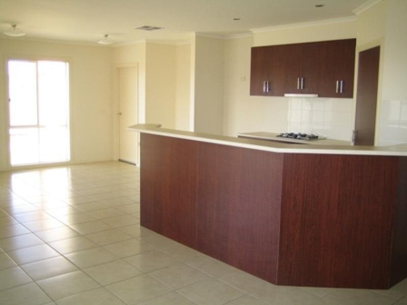 8 Oxley Court, Mildura VIC 3500