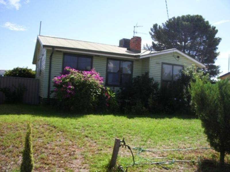 5 LAUREL STREET, Red Cliffs VIC 3496