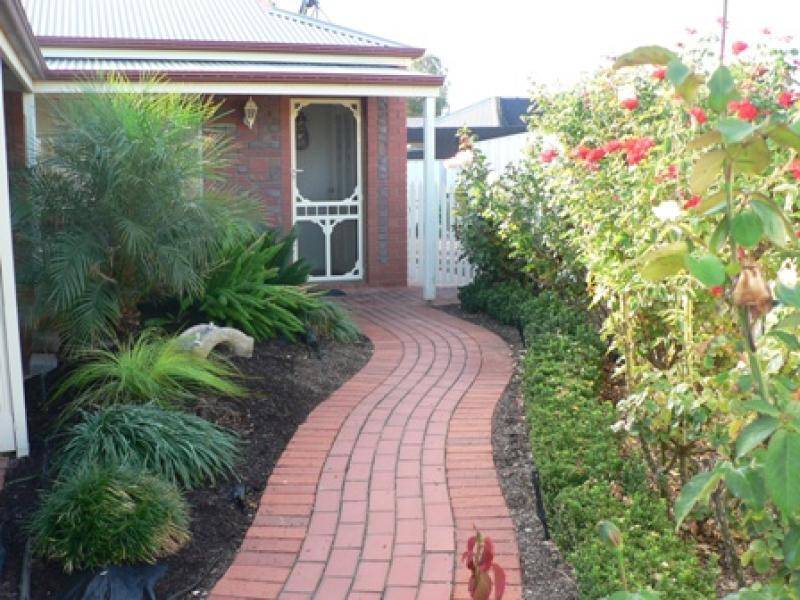 12 RIBARITS COURT, Mildura VIC 3500