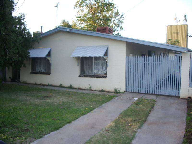 96 ELEVENTH STREET, Mildura VIC 3500