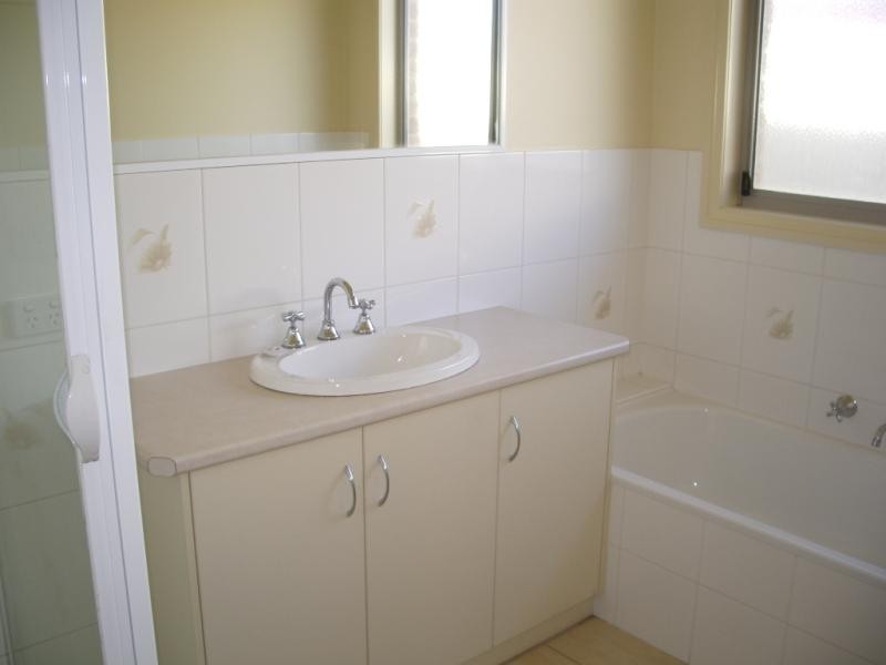 4 ARIELLE COURT, Mildura VIC 3500