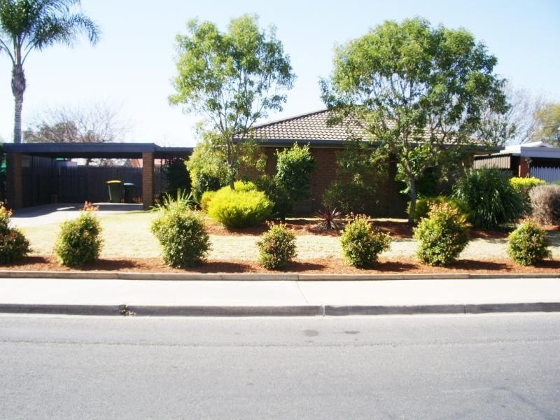 3 BATEY CRESCENT, Mildura VIC 3500
