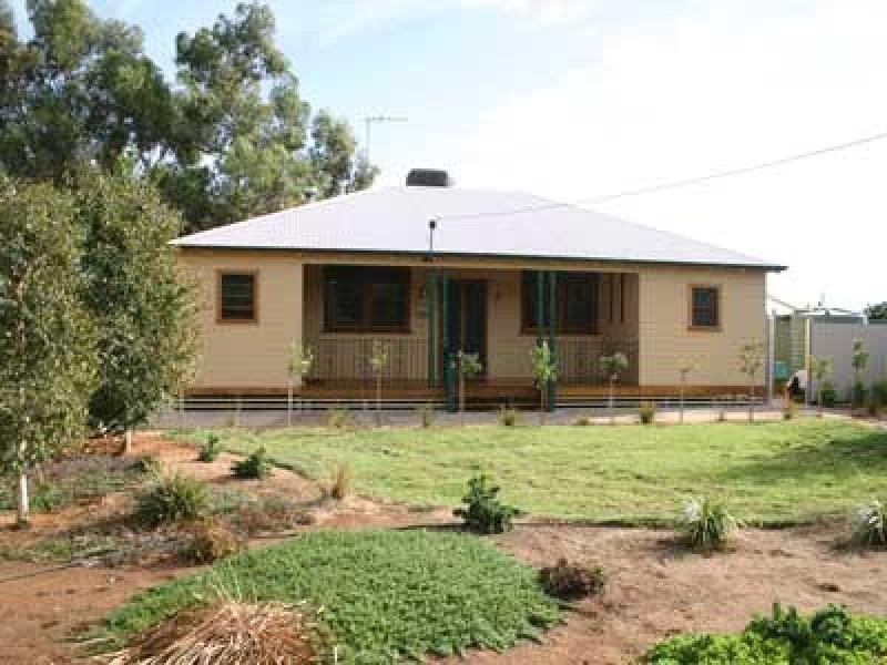 2374 KULKYNE WAY, Nangiloc VIC 3494