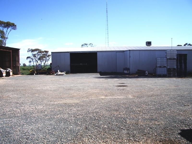 Lot 1 &ampampamp 2/ STURT HIGHWAY, Cullulleraine VIC 3496