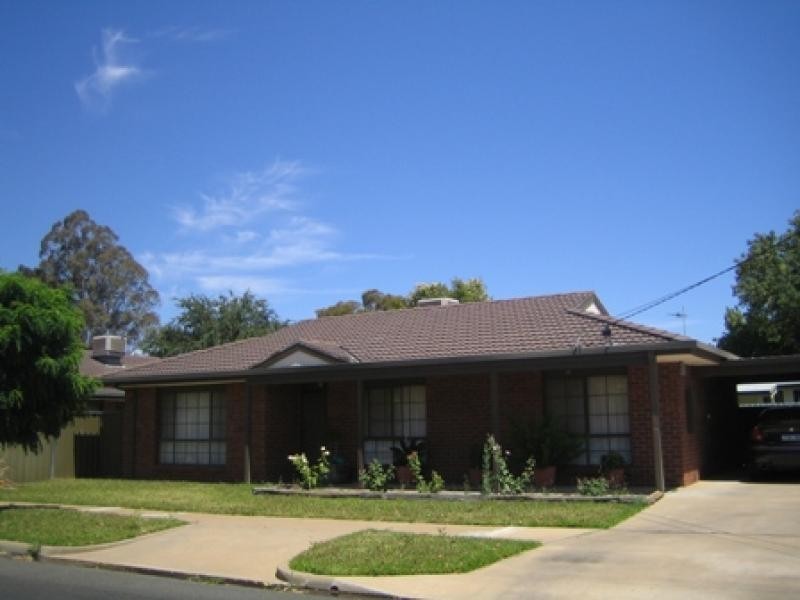 17 Kurrajong Parade, Mildura VIC 3500
