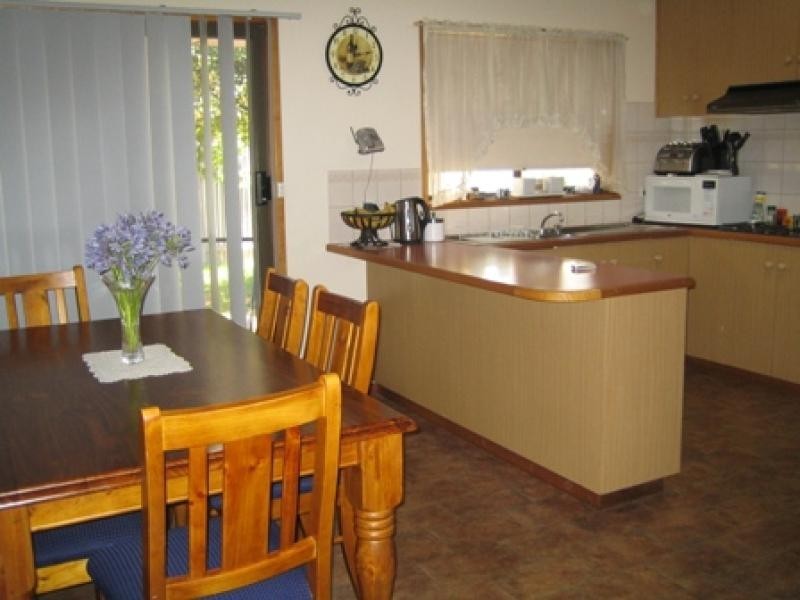 17 Kurrajong Parade, Mildura VIC 3500