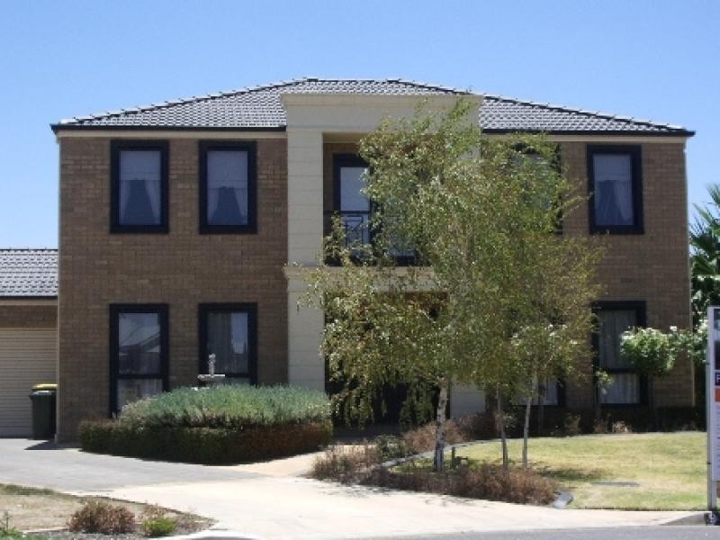 9 MAYAN COURT, Mildura VIC 3500
