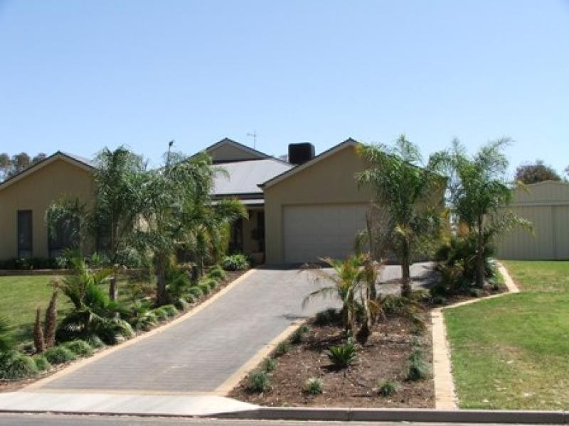 56 Carramar Drive, Gol Gol NSW 2738