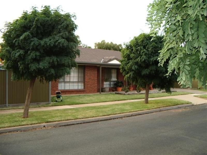 17 KURRAJONG PARADE, Mildura VIC 3500