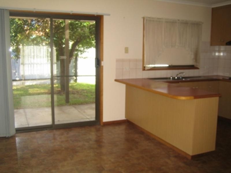 17 KURRAJONG PARADE, Mildura VIC 3500