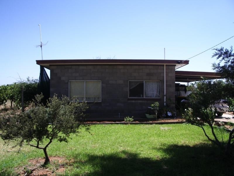 122 BILLABONG ROAD, Nichols Point VIC 3501