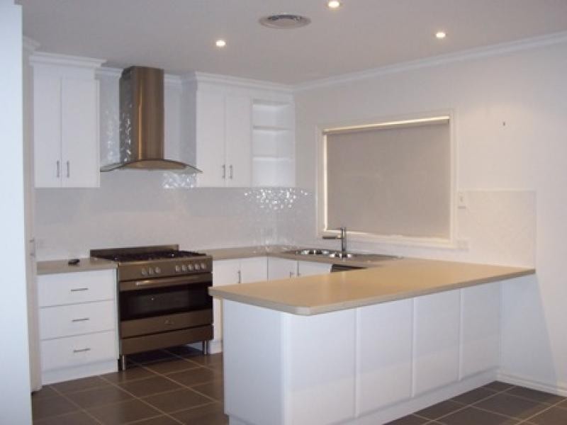 16 WATTLE AVENUE, Mildura VIC 3500