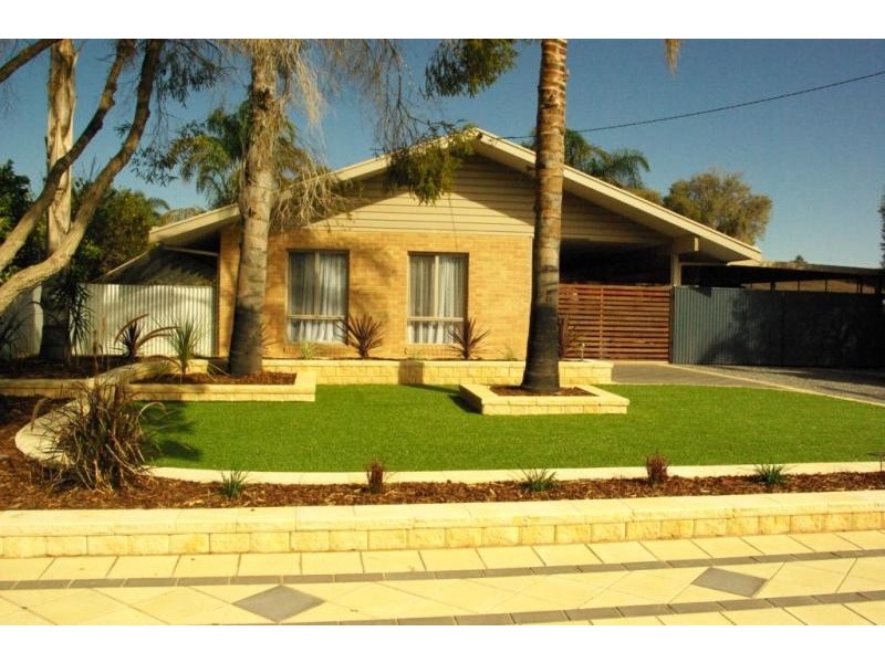 10 RYDER CRESCENT, Wentworth NSW 2648