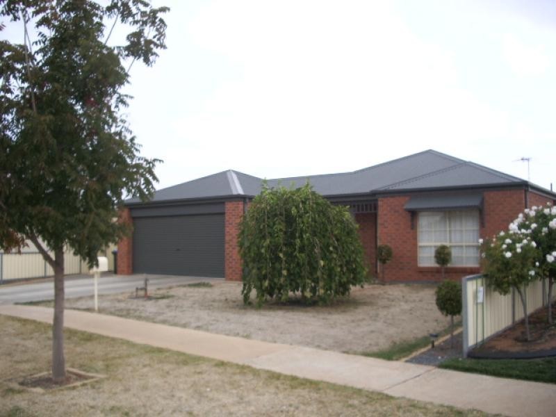 34 GOLDEN ASH DRIVE, Mildura VIC 3500