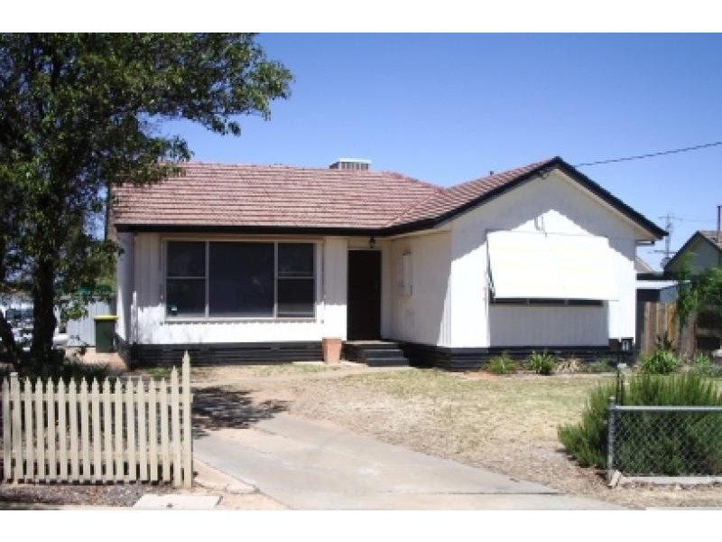 1 LINTON COURT, Mildura VIC 3500