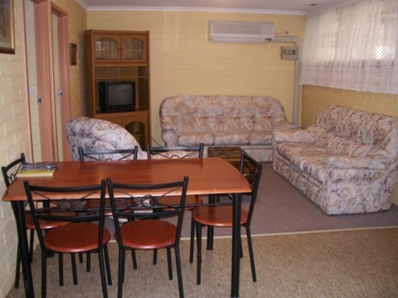 Unit 1/364 DEAKIN AVENUE, Mildura VIC 3500