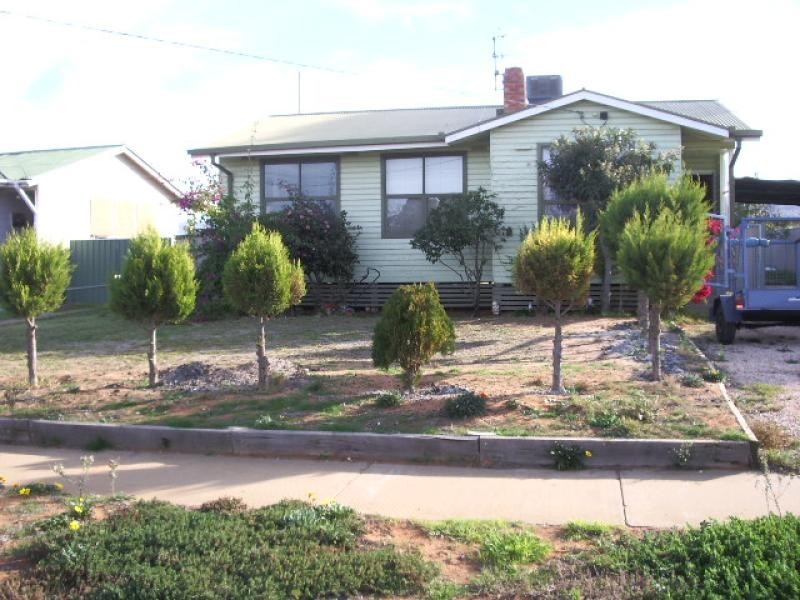 5 LAUREL STREET, Red Cliffs VIC 3496