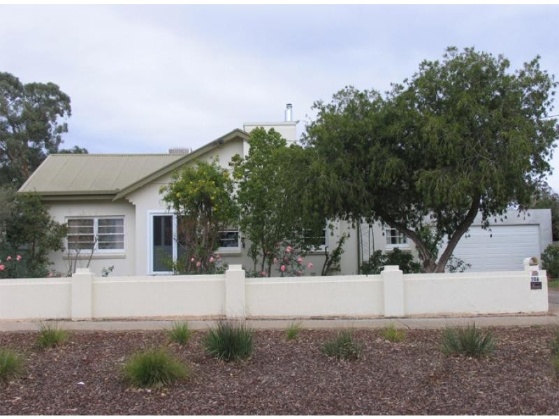 208 WALNUT AVENUE, Mildura VIC 3500