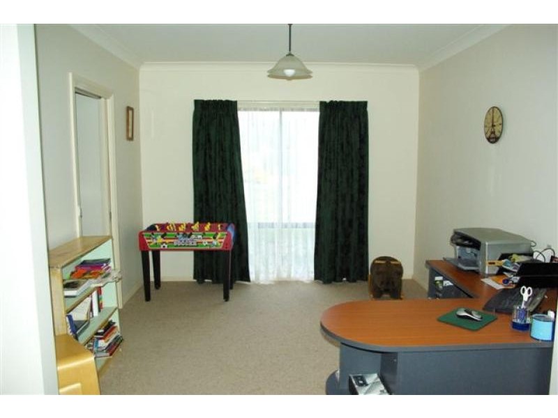 305 McEDWARD STREET, Cabarita VIC 3505