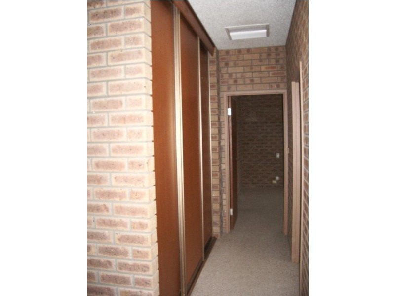 3 MELLIS STREET cnr. AVOCAT AVE, Sunnycliffs VIC 3496