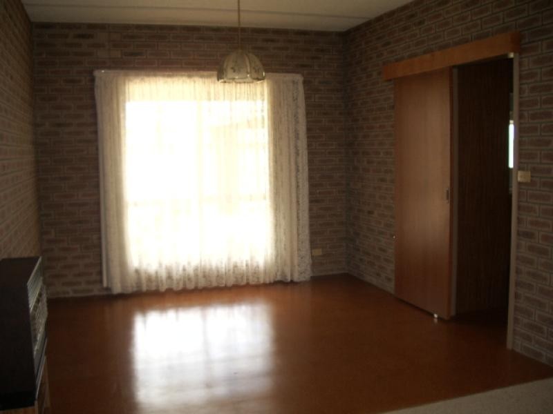3 MELLIS STREET cnr. AVOCAT AVE, Sunnycliffs VIC 3496