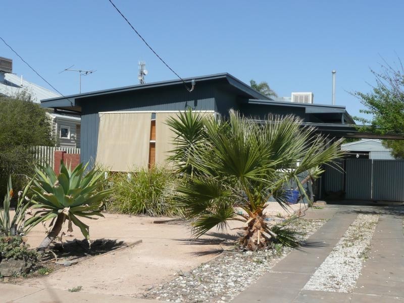 66 WALNUT AVENUE, Mildura VIC 3500
