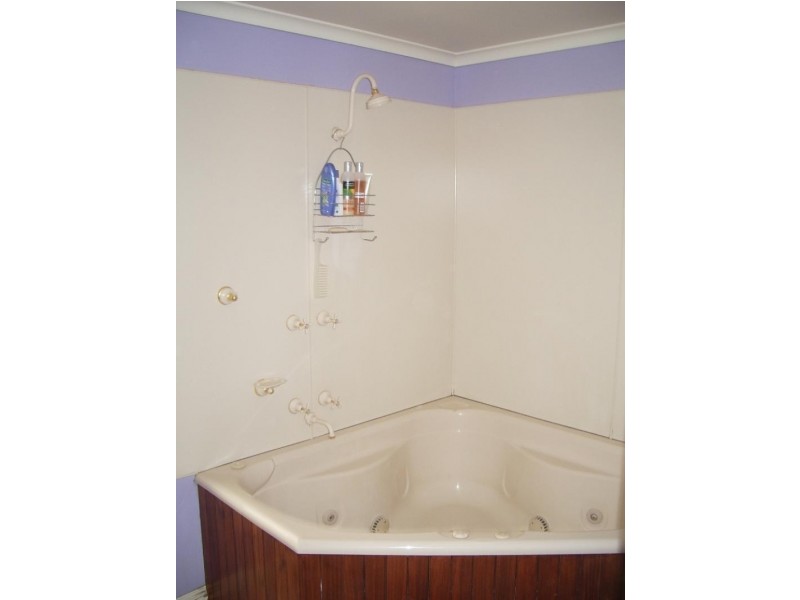 65 FARRELL STREET, Ouyen VIC 3490