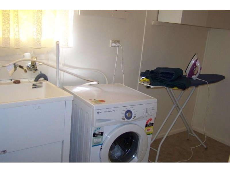 17 HENDERSON STREET, Ouyen VIC 3490