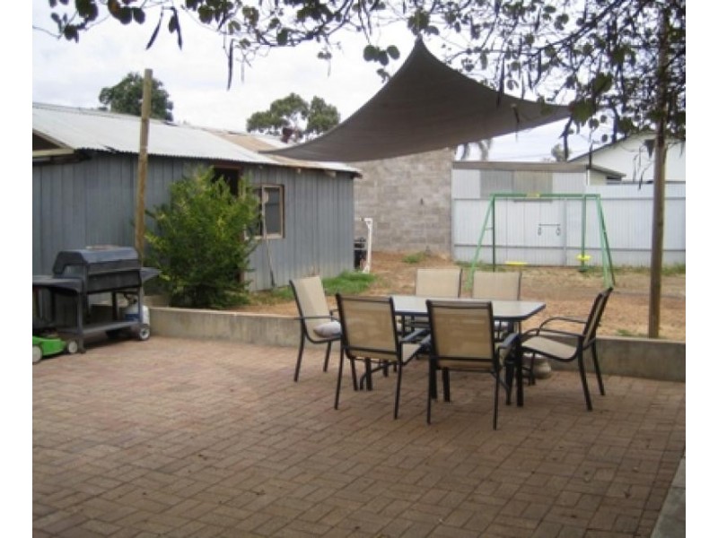151 ALMOND AVENUE, Mildura VIC 3500