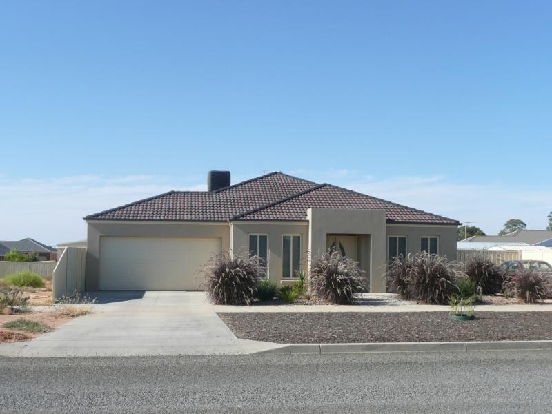 961 FIFTEENTH STREET, Mildura VIC 3500