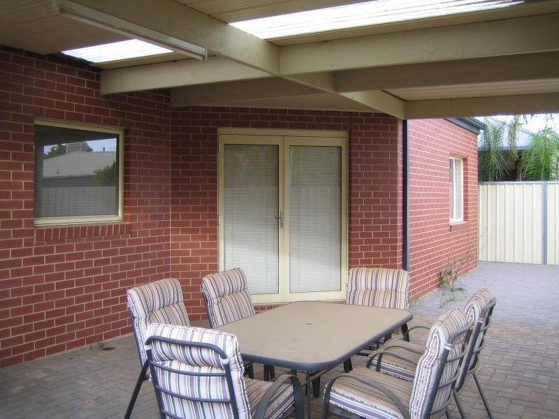 Unit 2/130 Riverside Avenue, Mildura VIC 3500