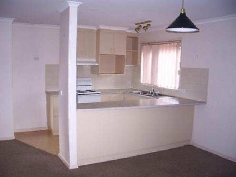 Unit 2/18 DeGaris Drive, Mildura VIC 3500