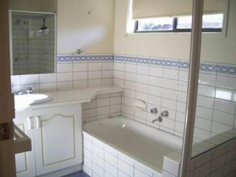 Unit 2/18 DeGaris Drive, Mildura VIC 3500