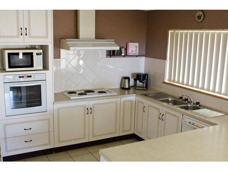 24 Honour Avenue, Merbein VIC 3505