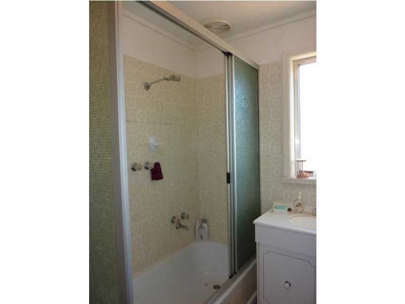 24 Millie Street, Dareton NSW 2717