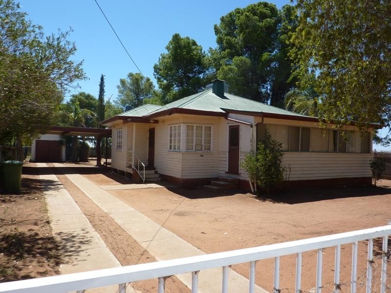 83 Tapio Street, Dareton NSW 2717