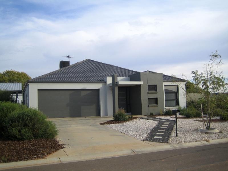 11 Sarah Court, Mildura VIC 3500