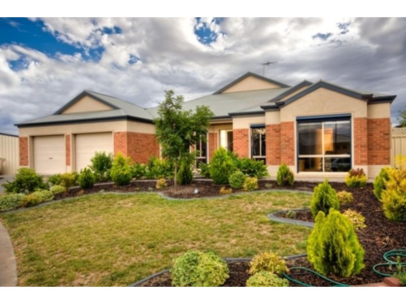 7 DUNEDEN CLOSE, Mildura VIC 3500