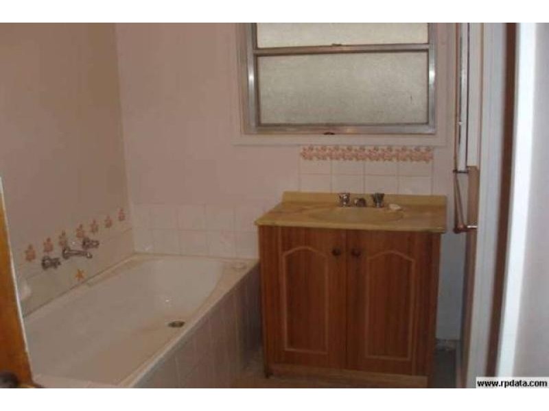 10 Oombah Street, Red Cliffs VIC 3496