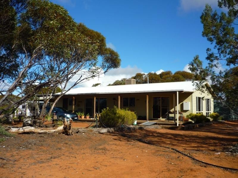 23 Hattah-Robinvale Road, Hattah VIC 3501