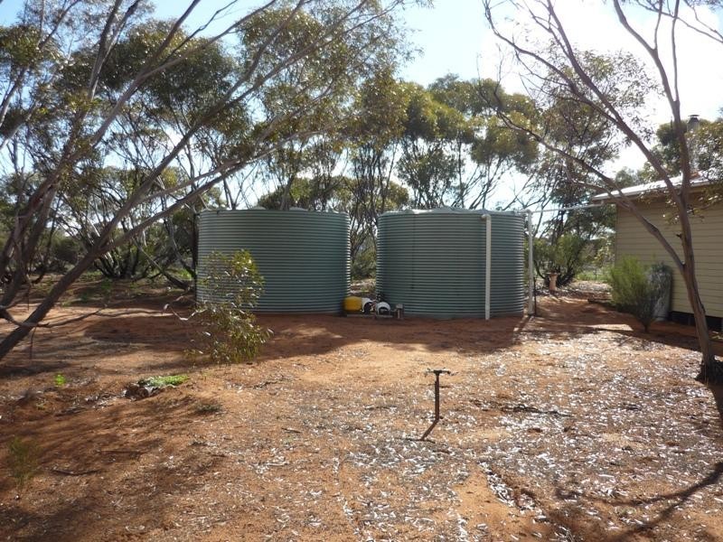 23 Hattah-Robinvale Road, Hattah VIC 3501