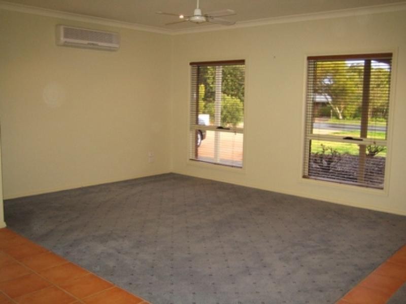 10 Wood Street, Gol Gol NSW 2738