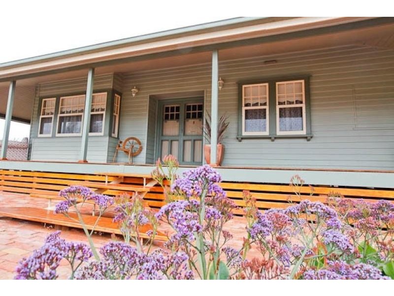 5 Ginquam Avenue, Nichols Point VIC 3501