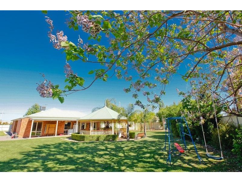 1042 Sandilong Avenue, Irymple VIC 3498