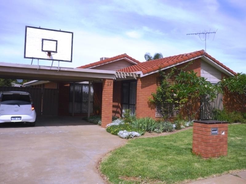 17 DeGaris Drive, Mildura VIC 3500