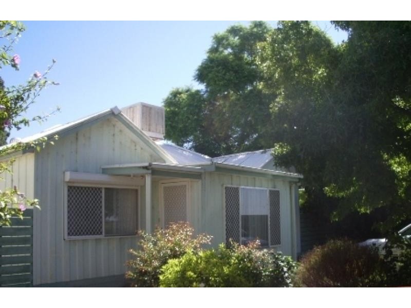 2076 Eleventh Street, Irymple VIC 3498